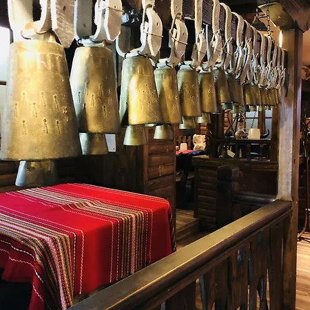 In 3* Μελένικο